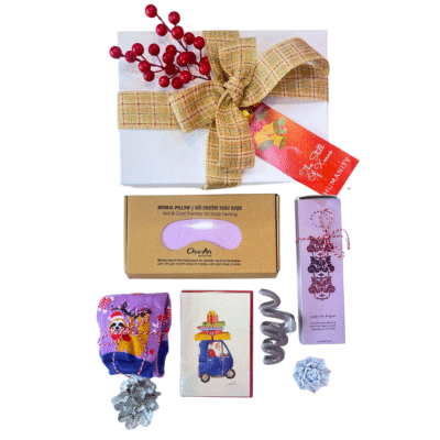 Christmas Gift Box - The Still Of Christmas